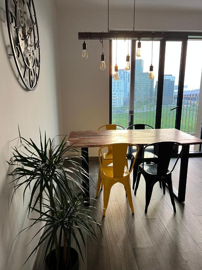Yellow Uptown 70 - Fiera Milano Pero Extérieur photo